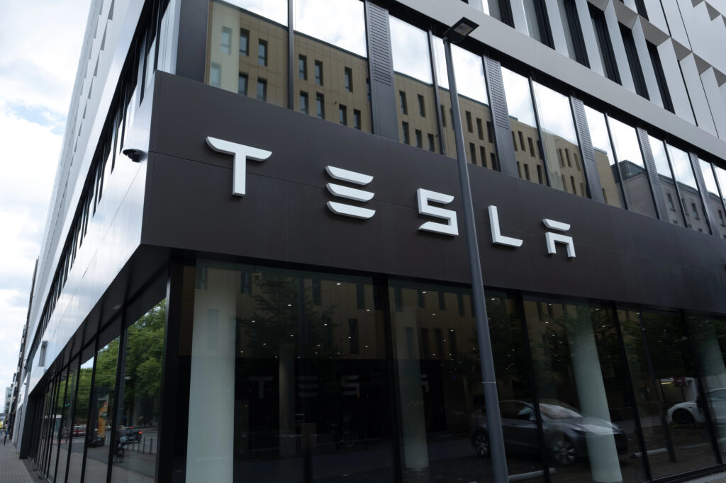 Tesla Share Price: Prediction for End of June